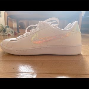 Cute glitter Nikes. Never been worn.